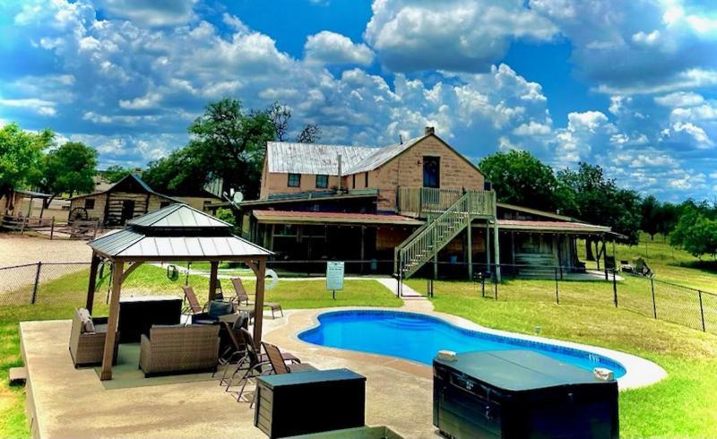 Country Inn Cottages Fredericksburg Esterno foto