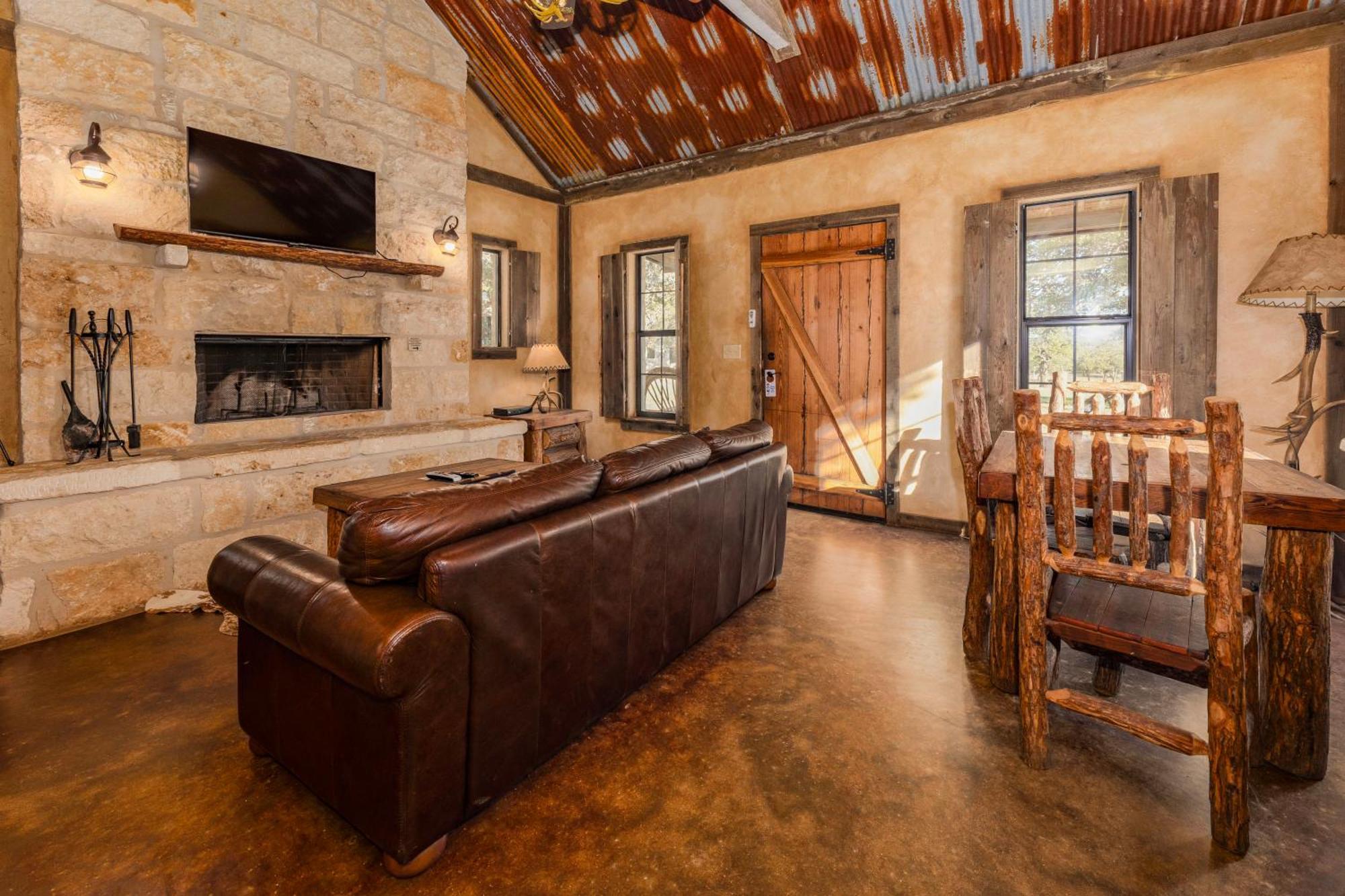Country Inn Cottages Fredericksburg Esterno foto